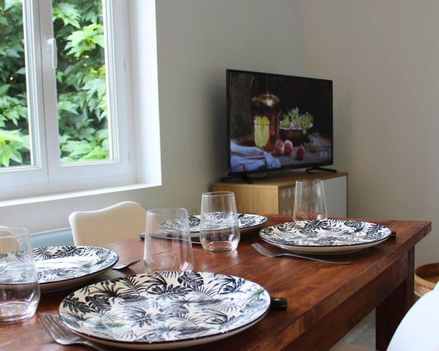 ブールジュYokohama, Duplex Avec Jardinアパートメント エクステリア 写真