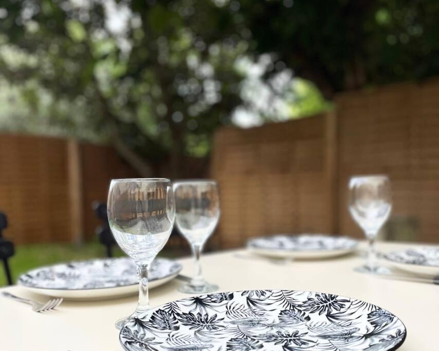 ブールジュYokohama, Duplex Avec Jardinアパートメント エクステリア 写真